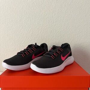 Nike Womens Running Shoes,  Size US6.5